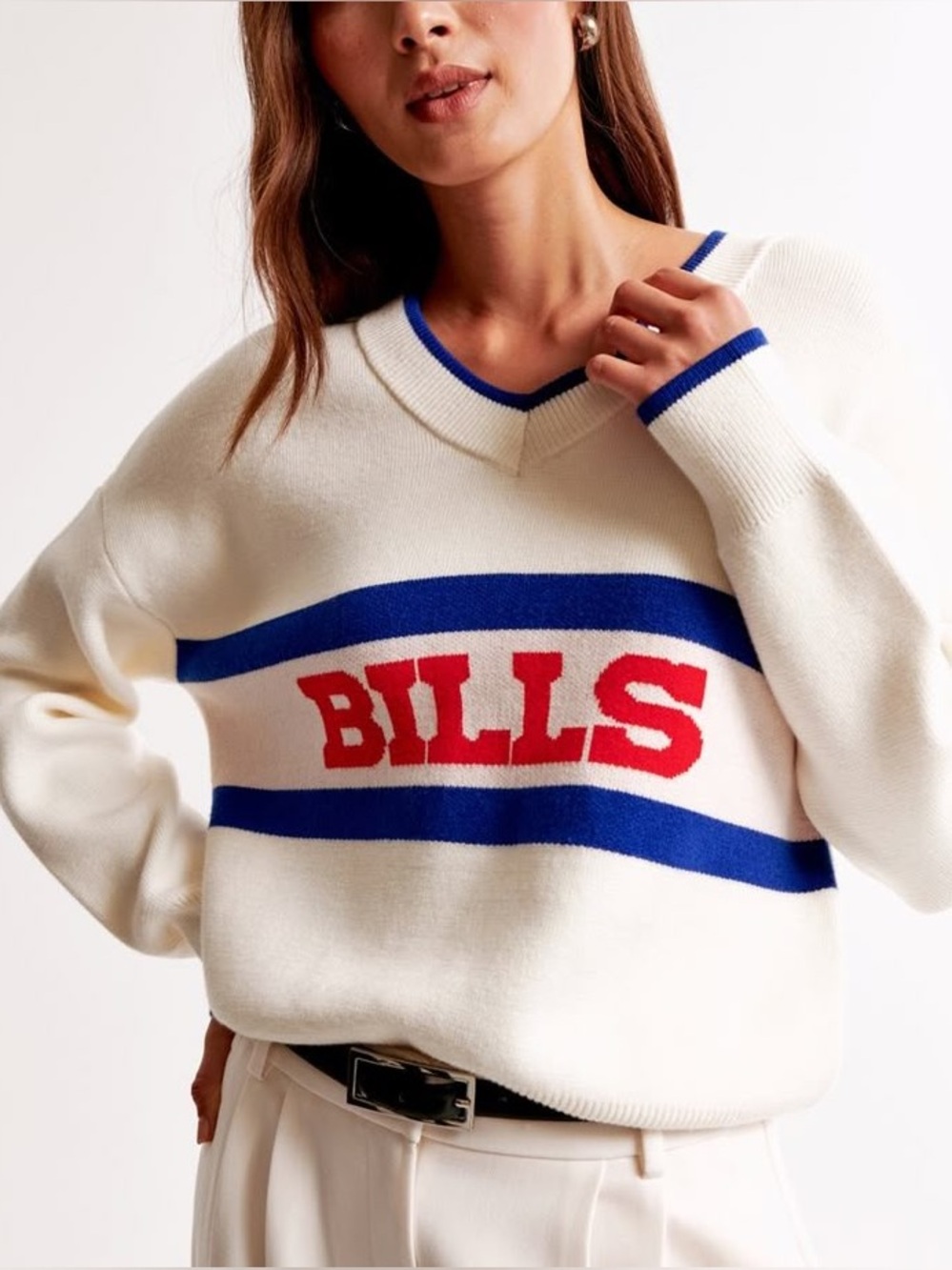 Abercrombie Bills Graphic V-Neck Sweater